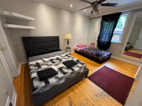 Private Cozy Room Near Square One Mall - Mississuaga